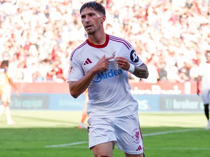 خوسيه أنخيل كارمونا من مباراة إشبيلية وبرشلونة بالدوري الإسباني - 5 أكتوبر 2025 - X/LaLiga