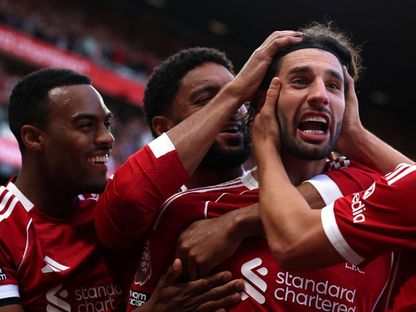 احتفال دومينيك سوبوسلاي بهدفه التاريخي في مباراة ليفربول وأرسنال بالدوري الإنجليزي 31-8-2025 - Reuters