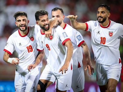 احتفال لاعبي الأردن بتسجيل هدف في مرمى عُمان بتصفيات كأس العالم 2026 - 5 يونيو 2025 - X/@JordanFA