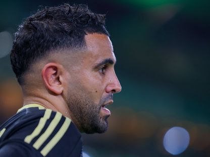 رياض محرز نجم الأهلي في مباراة الفيحاء بدوري روشن السعودي - 19 أبريل 2025 - X/@ALAHLI_FC