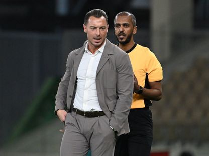 ماتياس يايسله مدرب الأهلي في مباراة الفيحاء بالدوري السعودي - 30 ديسمبر 2025 - X/@aawsat_spt