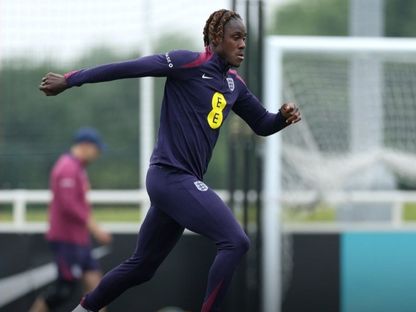 تريفوه تشالوباه في تدريب سابق لمنتخب إنجلترا - X/@England