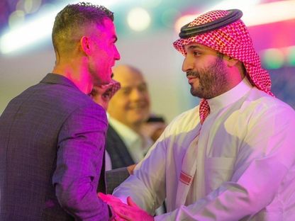 ولي العهد السعودي ورونالدو يتوّجان "فالكونز" أبطال العالم للرياضات الإلكترونية