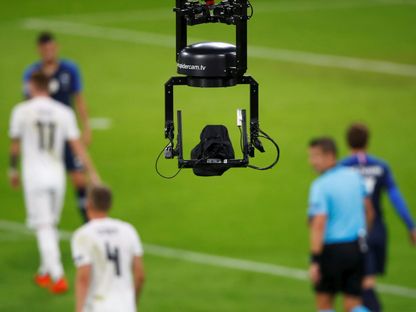 كاميرا عنكبوتية خلال مباراة بين ألمانيا وفرنسا في دوري الأمم الأوروبية - 6 سبتمبر 2018 - REUTERS