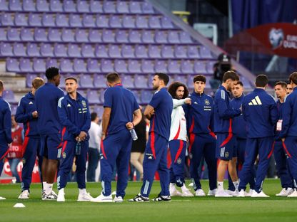 لاعبو إسبانيا قبل مواجهة بلغاريا في تصفيات كأس العالم 2026 - 14 أكتوبر 2025 - Reuters