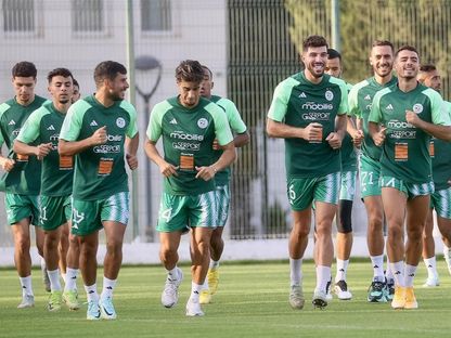لاعبو الجزائر في حصة تدريبية استعداداً لموجهة أوغندا في كأس إفريقيا للمحليين - 1 أغسطس 2025 - FB/@Équipe d'Algérie de football