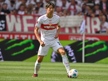 الياباني هيروكي ايتو مدافع نادي شتوتغارت خلال مباراة بايرن ميونيخ بالدوري الألماني- 4 مايو 2024 - Reuters