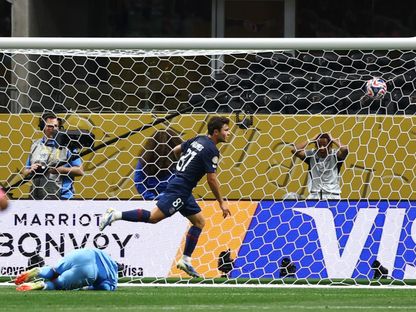 جواو نيفيز لاعب باريس سان جيرمان يحتفل بهدفه الثاني في مرمى إنتر ميامي في كأس العالم للأندية - 29 يونيو 2025 - Reuters