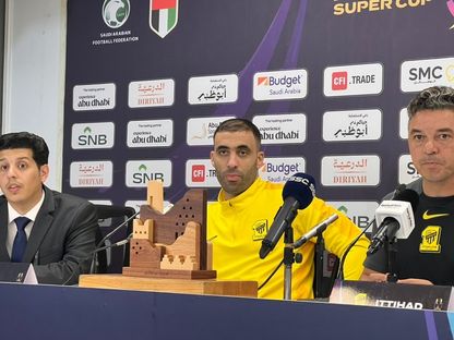 عبد الرزاق حمد الله مهاجم الاتحاد السعودي في المؤتمر الصحفي قبل مواجهة الهلال في السوبر السعودي - 10 أبريل 2024 - X/aawsat_spt