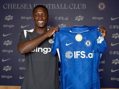 مويسيس كايسيدو يجدّد عقده مع تشيلسي إلى عام 2033 - 17 أبريل 2026 - chelseafc.com
