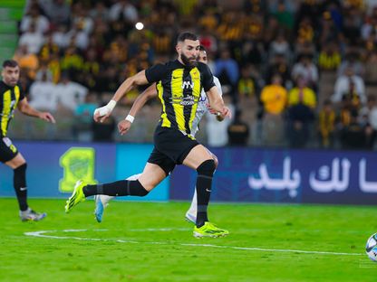 كريم بنزيما مهاجم نادي الاتحاد خلال مباراة الرياض - 18 فبراير 2024 - X/@ittihad