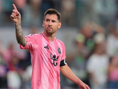 ميسي يرفض هجوم الجمهور على زملائه في إنتر ميامي خلال مباراة في الدوري الأميركي - 18 مايو 2026 - reuters