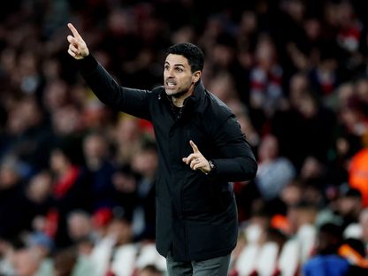 أرتيتا يرد على اتهامه بقيادة "فريق للكرات الثابتة"