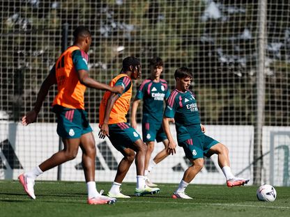 يان ديوماندي وبراهيم دياز خلال تدريب لريال مدريد - 3 سبتمبر 2026 - realmadrid.com