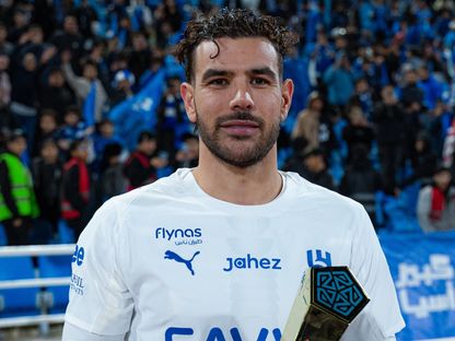 ثيو هيرنانديز لاعب الهلال ينال جائزة أفضل لاعب خلال مواجهة الخلود في دوري روشن السعودي - 31 ديسمبر 2025 - X/@Alhilal_FC