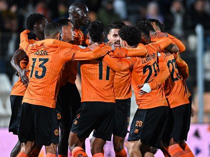 احتفال لاعبي نهضة بركان بتسجيل هدف في مرمى باور ديناموز الزامبي بدوري أبطال أفريقيا - 22 نوفمبر 2025 - X/@RS Berkane