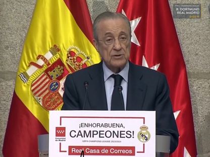 فلورنتينو بيريز رئيس ريال مدريد في احتفالات التتويج بدوري أبطال أوروبا للمرة الـ 15 في تاريخ النادي - Realmadrid/tv