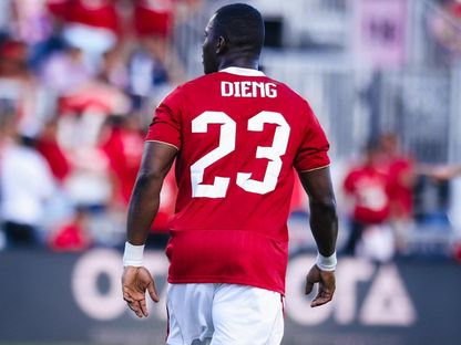 أليو ديانغ لاعب وسط الأهلي المصري خلال مشاركته في مباراة ودية ضد باتشوكا المكسيكي - يونيو 2025 - facebook/aliouudieng18