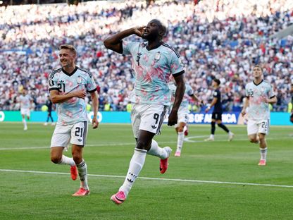 احتفال روميلو لوكاكو مهاجم بلجيكا بتسجيل هدف في مرمى أميركا بكأس العالم - 7 يوليو 2026 - Reuters