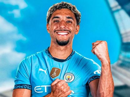 صورة مركبة للمصري عمر مرموش قبل انتقال محتمل إلى مانشستر سيتي - X/@FabrizioRomano