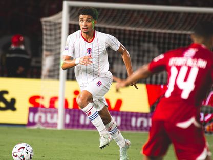 عماد باباس لاعب وداد تمارة يقود هجمة خلال مواجهة الوداد الرياضي بالدوري المغربي - 27 سبتمبر 2026 - FB/@Wydad Sportive De Témara - WST