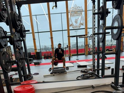 المصري محمد صلاح في تدريبات فردية داخل نادي ليفربول - 9 ديسمبر 2025 - X/@MoSalah