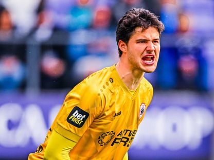 سين لامينس حارس رويال أنتويرب من مباراة أندرلخت بالدوري البلجيكي - 20 أبريل 2025 - X/official_rafc