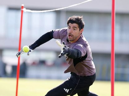 تيبو كورتوا خلال تدريب لريال مدريد - 28 أبريل 2026 - realmadrid.com