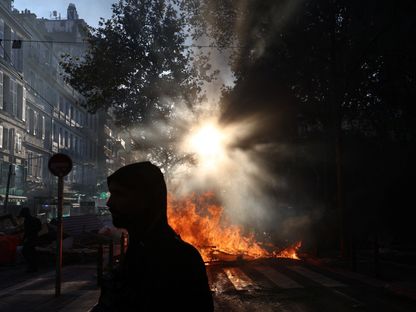 صورة من الاضطرابات التي شهدتها مدينة مارسيليا الفرنسية - 17 أكتوبر 2026 - REUTERS