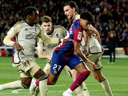 لامين يامال يسجل ثنائية في مباراة برشلونة وغرناطة 11-2-2024 - Reuters