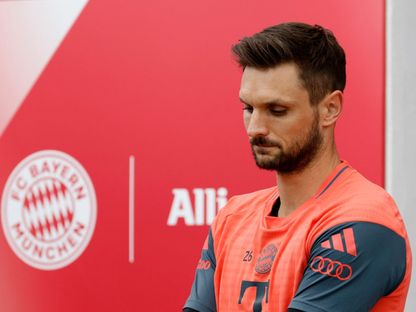 سفين أولرايش حارس مرمى بايرن ميونيخ من تدريبات فريقه تحضيراً للموسم الجديد - 31 يوليو 2025 - Reuters