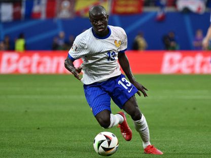 نغولو كانتي خلال مباراة بين فرنسا وهولندا في "يورو 2024" - 21 يونيو 2024 - AFP