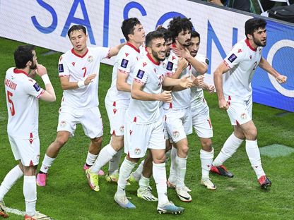 احتفالات لاعبي طاجيكستان بعد التأهل إلى ربع نهائي كأس آسيا لكرة القدم - x//fft_official