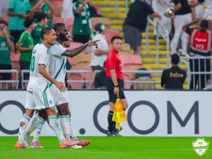احتفال فرانك كيسي وإنزو ميلوت بهدف للأهلي السعودي في مرمى الغرافة بدوري أبطال آسيا للنخبة - 20 أكتوبر 2025 - X/ALAHLI_FC