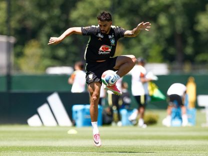 لوكاس باكيتا لاعب البرازيل خلال تدريب - 16 يونيو 2026 - X/@CBF_Futebol