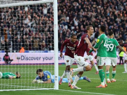 توماس سوتشيك يحتفل بهدف لويست هام أمام نيوكاسل يونايتد في الدوري الإنجليزي - 2 نوفمبر 2025 - Reuters