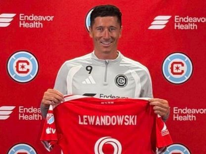 روبرت ليفاندوفسكي بعد توقيعه لنادي شيكاغو فاير الأميركي - 14 يوليو 2026 - @ChicagoFire/x