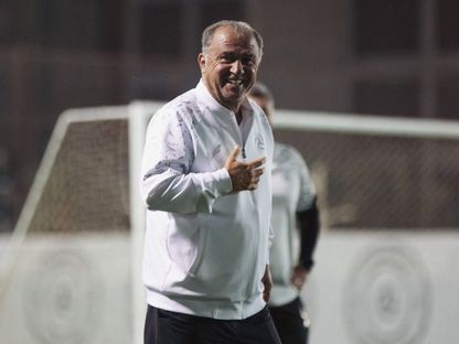 التركي المخضرم فاتح تيريم مدرب الشباب في التدريبات - 12 فبراير 2025 - X/AlShababSaudiFC