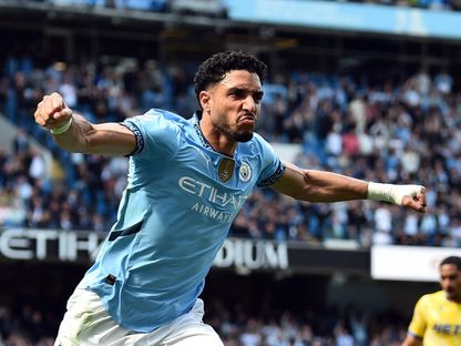 كم يتقاضى المصري عمر مرموش في مانشستر سيتي؟