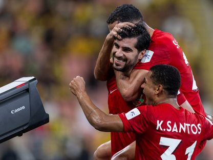 احتفال لاعبي شباب الأهلي دبي بتسجيل هدف في مرمى الاتحاد بدوري أبطال آسيا للنخبة - 30 سبتمبر 2025 - X/@Shabab_AlAhliFC