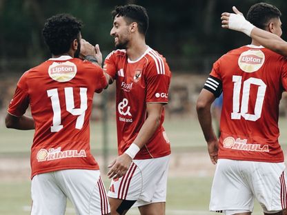 احتفال لاعبي الأهلي بتسجيل هدف في مرمى النادي البنزرتي بمباراة ودية بتونس - 25 يوليو 2025 - X/@AlAhlyTV