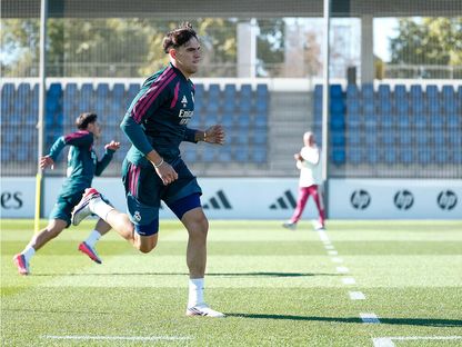 كارلوس إسبي خلال تدريب لريال مدريد - 28 أغسطس 2026 - realmadrid.com