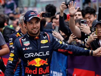 سيرجيو بيريز سائق ريد بول خلال مشاركته في سباق جائزة الصين الكبرى للفورمولا 1 - 21 أبريل 2021 - REUTERS