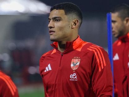لاعب الأهلي المصري مصطفى العش خلال تدريبات الفريق - 25 يناير 2025 - X@AlAhly