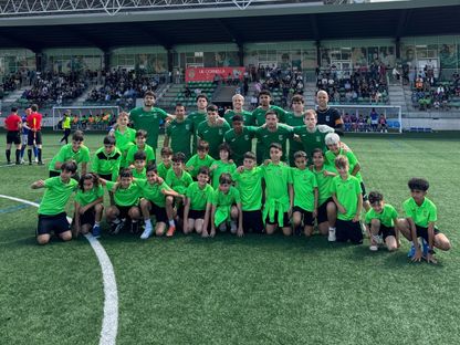 تشكيلة كورنيا ضد غرامينيت في المجموعة الخامسة من الدرجة الخامسة الإسبانية - 19 أبريل 2026 - X/ue_cornella