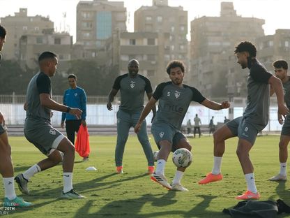 تدريبات لاعبي الزمالك المصري قبل السفر إلى المغرب لمواجهة نهضة بركان في ذهاب ذهاب نهائي كأس الكونفدرالية الإفريقية - 8 مايو 2024 - X/@ZSCOfficial