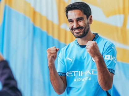 إيلكاي غوندوغان بقميص مانشستر سيتي بعد عودته من برشلونة - 23 أغسطس 2024 - X/mancity.com