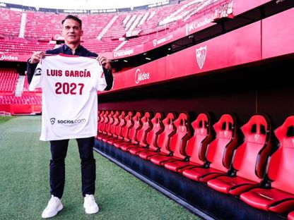 لويس غارسيا يتسلم تدريب إشبيلية - 24 مارس 2026 - @SevillaFC_ENG/x