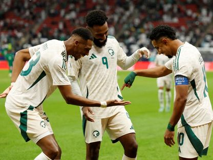 احتفال لاعبي السعودية بتسجيل هدف في مرمى جزر القمر بكأس العرب - 7 ديسمبر 2025 - Reuters