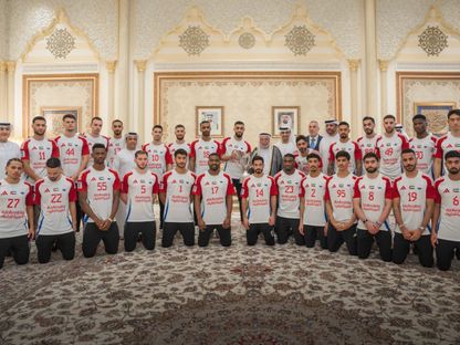 الشيخ سلطان بن محمد القاسمي خلال استقبال فريق الشارقة - 20 مايو 2025 - X/@SharjahFC